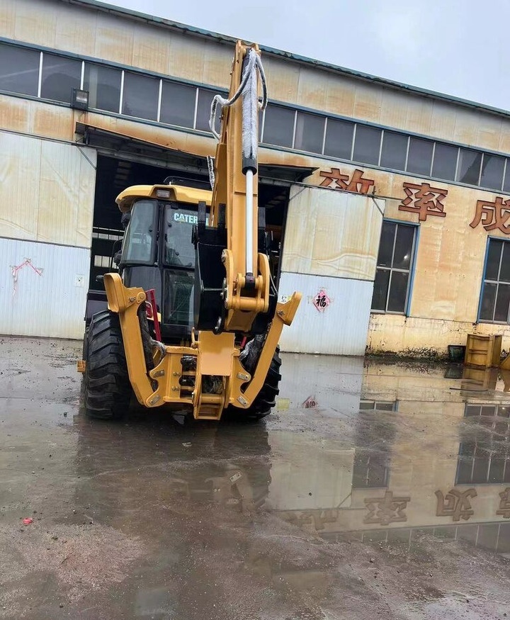 Caterpillar 420F - Baggerlader: das Bild 3 Caterpillar 420F - Baggerlader: das Bild 3