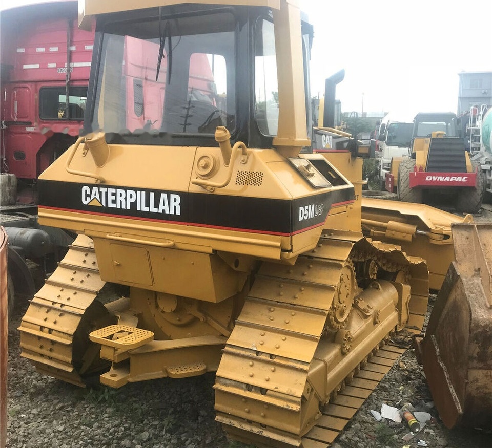 Caterpillar D5M - Bulldozer: das Bild 2 Caterpillar D5M - Bulldozer: das Bild 2