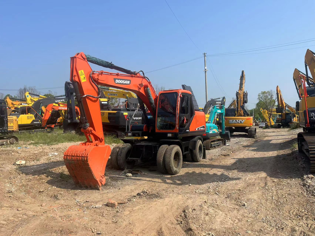 Doosan DX150W-9C - Mobilbagger: das Bild 1 Doosan DX150W-9C - Mobilbagger: das Bild 1