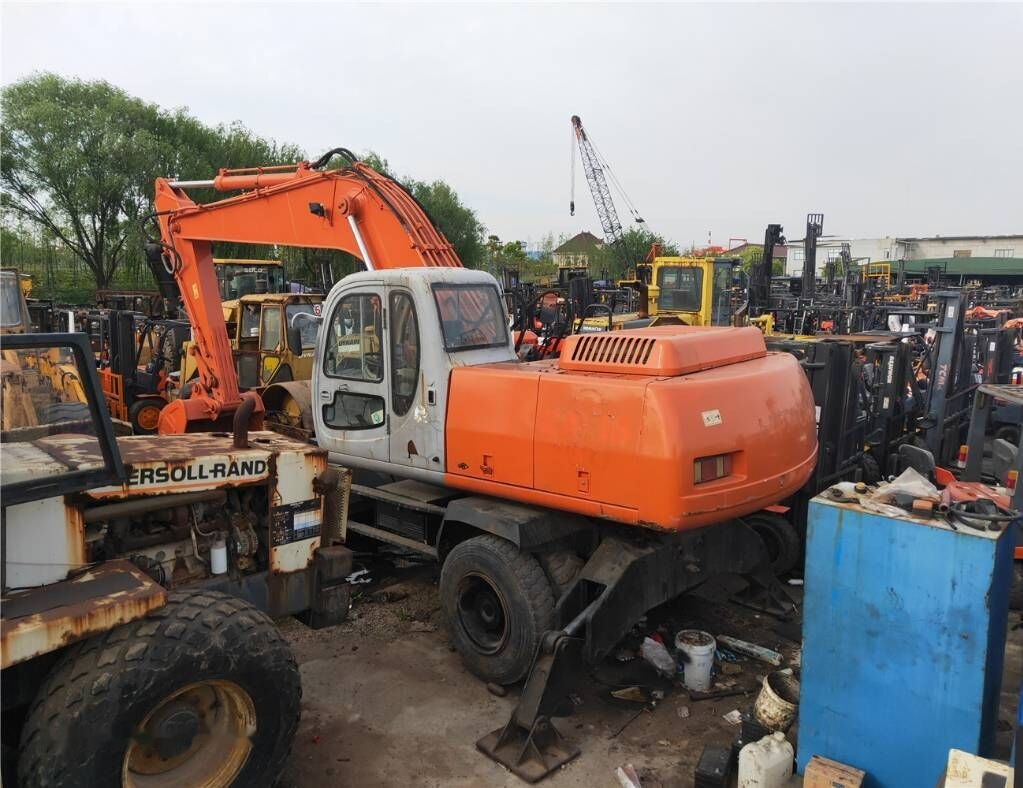 Hitachi ZX160WD - Mobilbagger: das Bild 5 Hitachi ZX160WD - Mobilbagger: das Bild 5