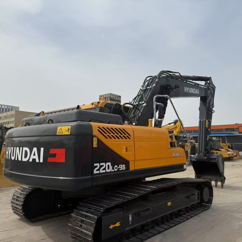 Hyundai 220LC-9S - Kettenbagger: das Bild 4 Hyundai 220LC-9S - Kettenbagger: das Bild 4