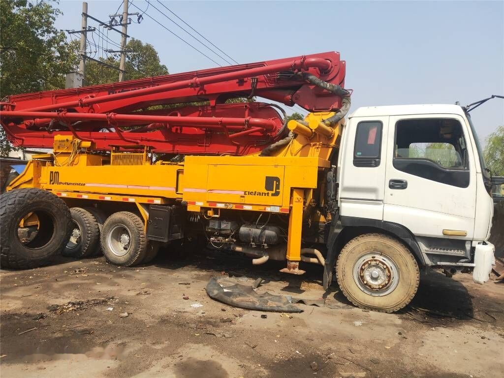 Isuzu Putzmeister on chassis - Betonpumpe: das Bild 2 Isuzu Putzmeister on chassis - Betonpumpe: das Bild 2