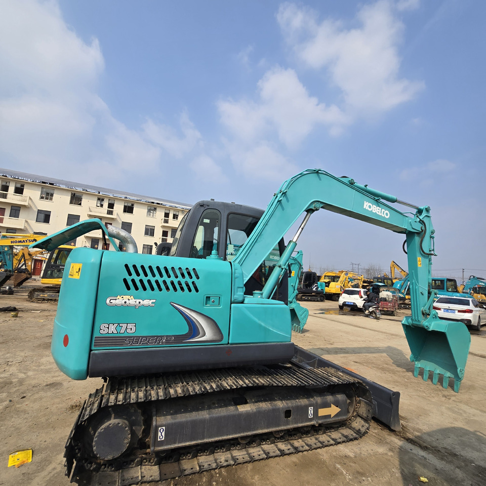 KOBELCO SK75 - Minibagger: das Bild 2 KOBELCO SK75 - Minibagger: das Bild 2