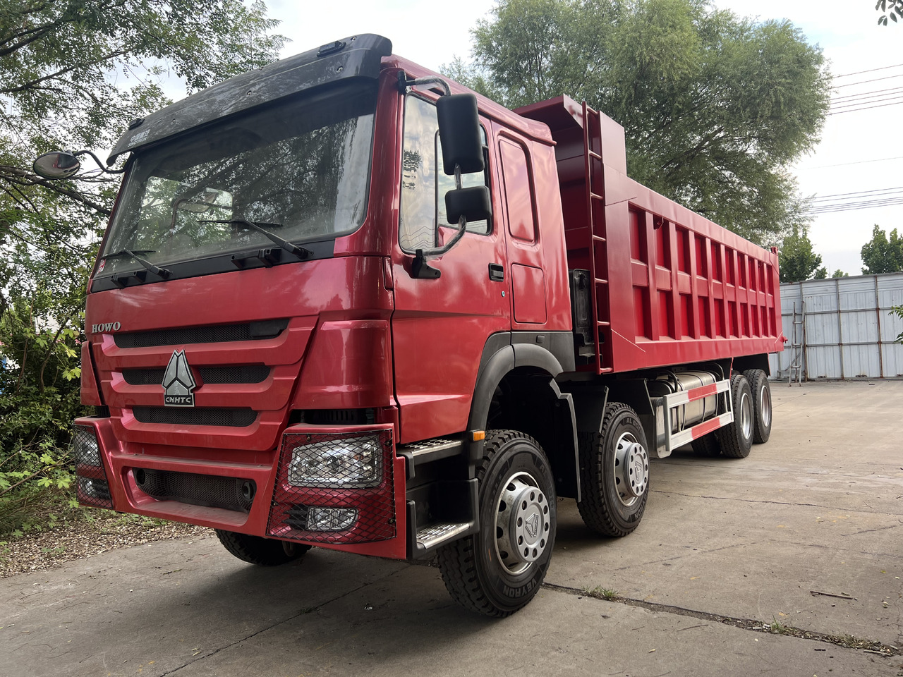 SINOTRUK HOWO 8*4 - Kipper: das Bild 1 SINOTRUK HOWO 8*4 - Kipper: das Bild 1