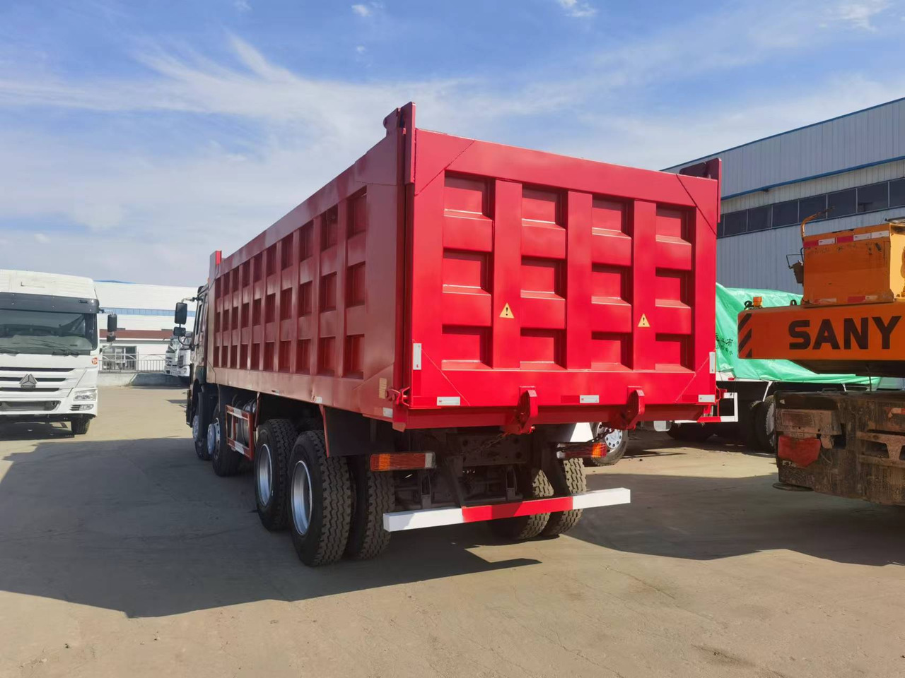 Kipper Sinotruk HOWO 371 8*4 Dump truck: das Bild 7