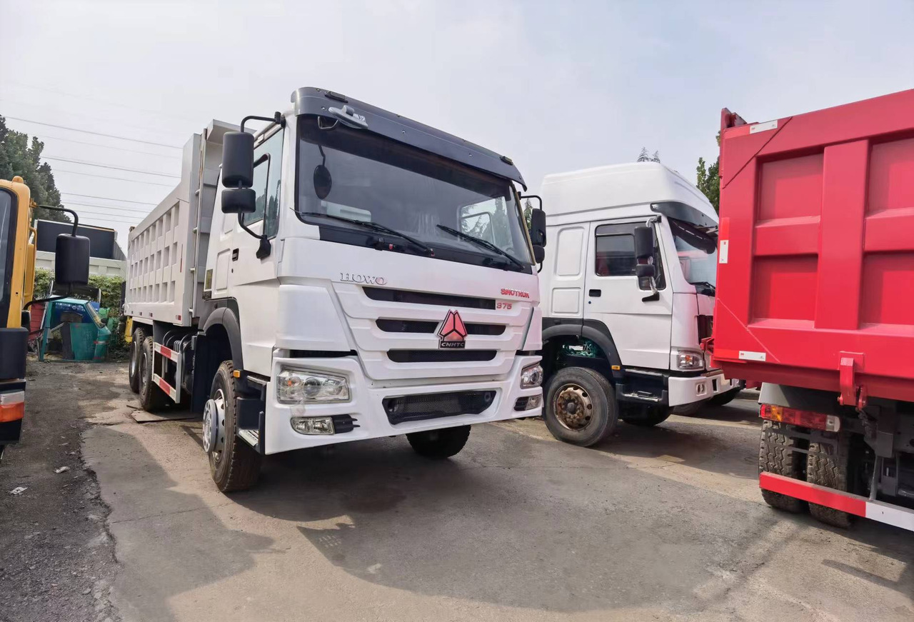 Sinotruk HOWO 375 6*4 Dump truck - Kipper: das Bild 2 Sinotruk HOWO 375 6*4 Dump truck - Kipper: das Bild 2