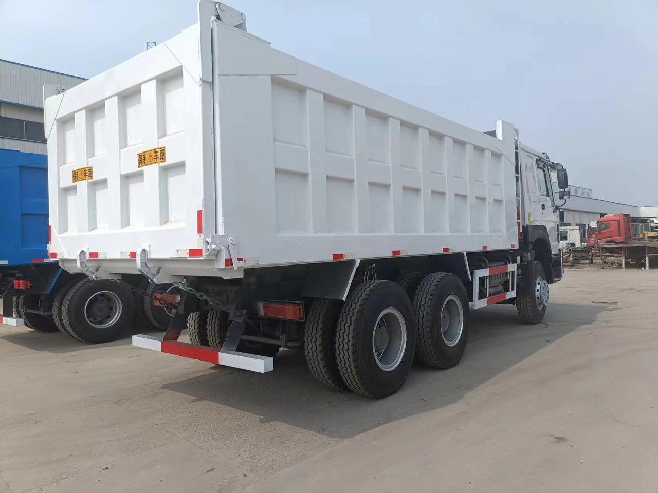 Sinotruk HOWO 6*4 Dump truck - Kipper: das Bild 4 Sinotruk HOWO 6*4 Dump truck - Kipper: das Bild 4