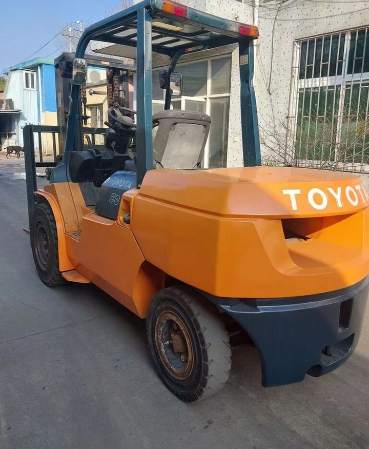 Toyota FD50 - Dieselstapler: das Bild 2 Toyota FD50 - Dieselstapler: das Bild 2
