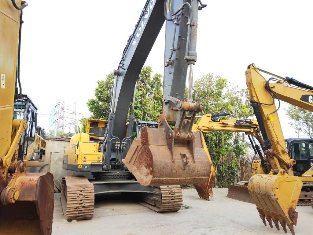 Volvo EC 380 D L - Kettenbagger: das Bild 2 Volvo EC 380 D L - Kettenbagger: das Bild 2