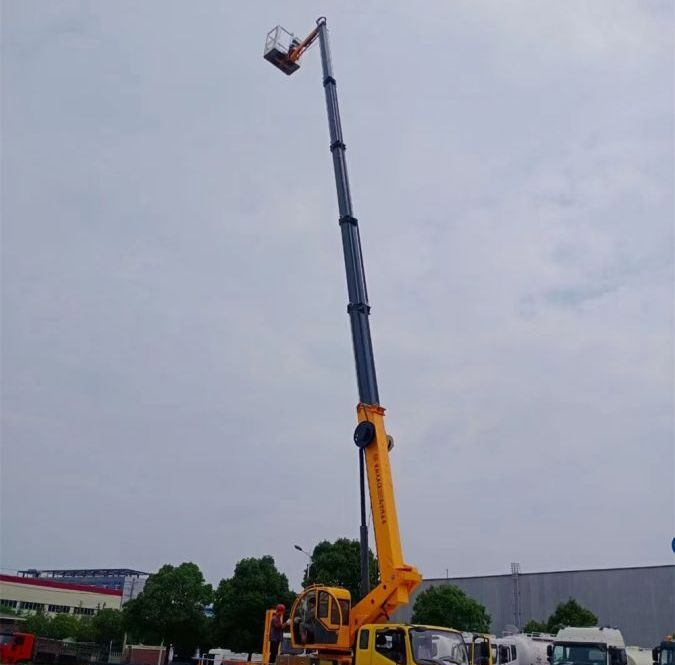 Teleskopbühne XCMG GKS25: das Bild 6