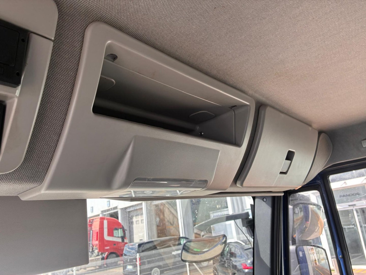 Koffer LKW Caja cerrada IVECO Eurocargo ML 160 E25: das Bild 12 Koffer LKW Caja cerrada IVECO Eurocargo ML 160 E25: das Bild 12
