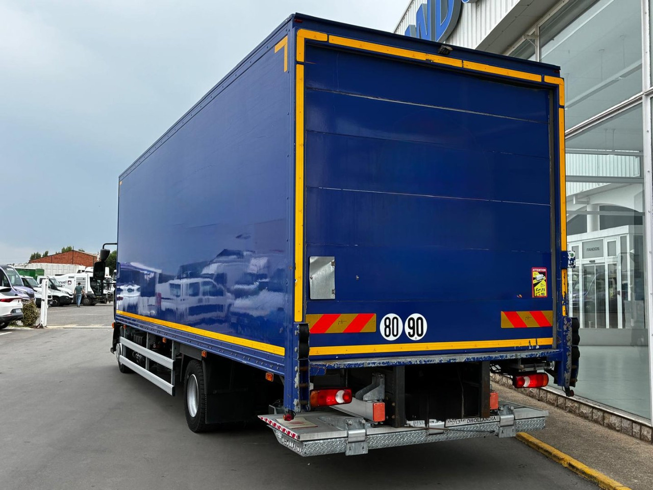 Caja cerrada Renault D120-210 - Koffer LKW: das Bild 4 Caja cerrada Renault D120-210 - Koffer LKW: das Bild 4