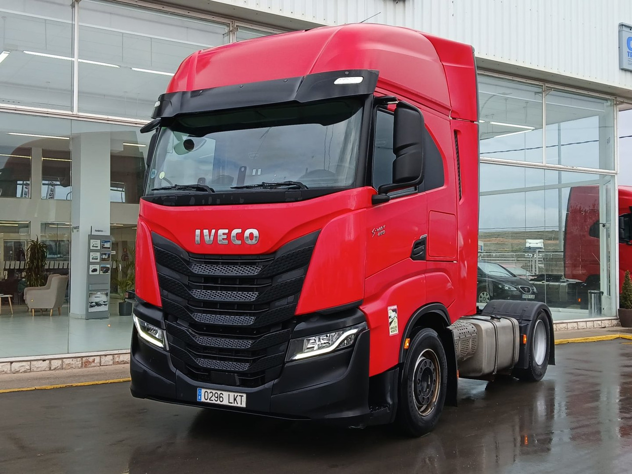 Cabeza Tractora IVECO 460 AUTOMATICO CON INTARDER - Sattelzugmaschine: das Bild 1 Cabeza Tractora IVECO 460 AUTOMATICO CON INTARDER - Sattelzugmaschine: das Bild 1