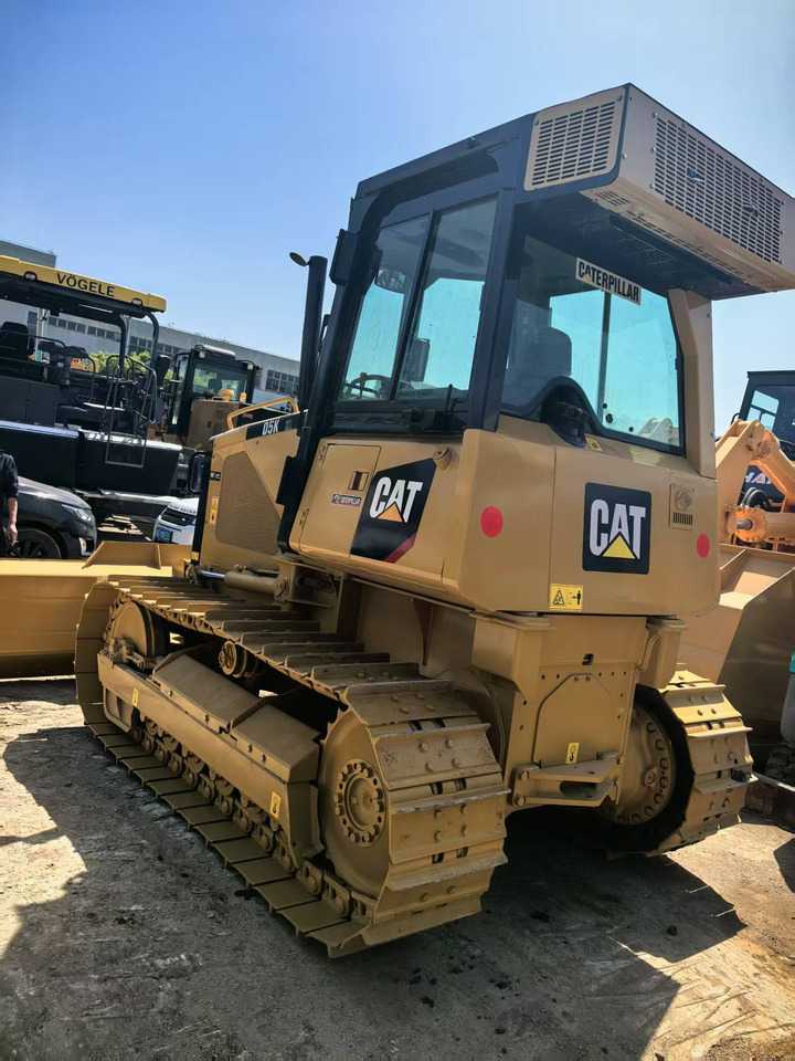 CAT D5K LGP - Bulldozer: das Bild 2 CAT D5K LGP - Bulldozer: das Bild 2