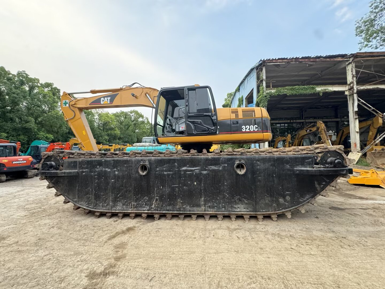 CATERPILLAR 320CL DREDGER 320BL Customizable - Amphibische Bagger: das Bild 1 CATERPILLAR 320CL DREDGER 320BL Customizable - Amphibische Bagger: das Bild 1