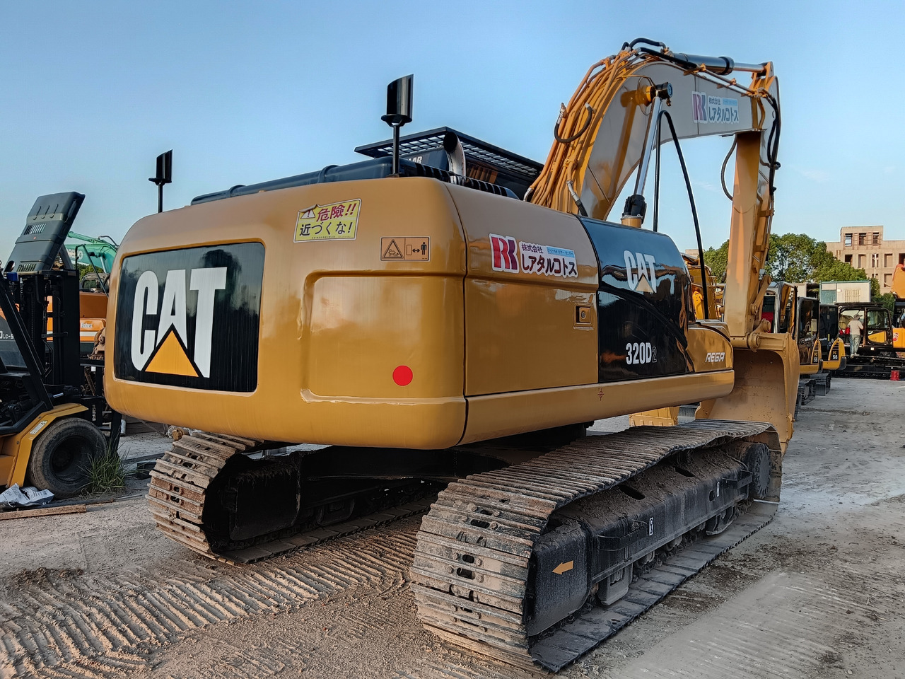 CATERPILLAR 320D CAT 320D2L - Kettenbagger: das Bild 5 CATERPILLAR 320D CAT 320D2L - Kettenbagger: das Bild 5