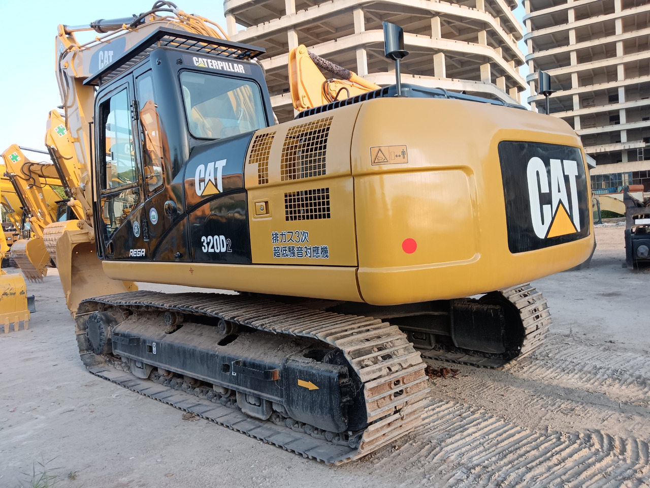 CATERPILLAR 320D CAT 320D2L - Kettenbagger: das Bild 1 CATERPILLAR 320D CAT 320D2L - Kettenbagger: das Bild 1