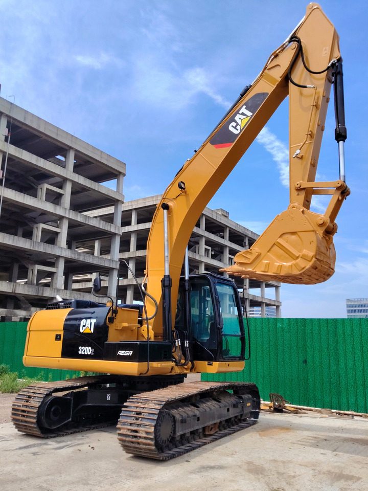 CATERPILLAR 320D2L with C7.1 ENGINE CAT 320D2 L 320 D 2 L C 7.1 ENGINE - Kettenbagger: das Bild 3 CATERPILLAR 320D2L with C7.1 ENGINE CAT 320D2 L 320 D 2 L C 7.1 ENGINE - Kettenbagger: das Bild 3