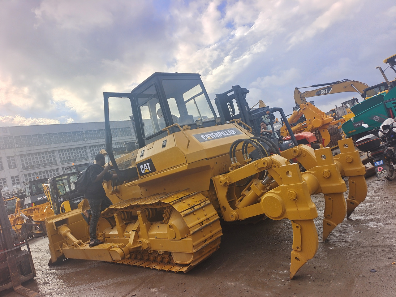 CATERPILLAR D7G CAT - Bulldozer: das Bild 4 CATERPILLAR D7G CAT - Bulldozer: das Bild 4