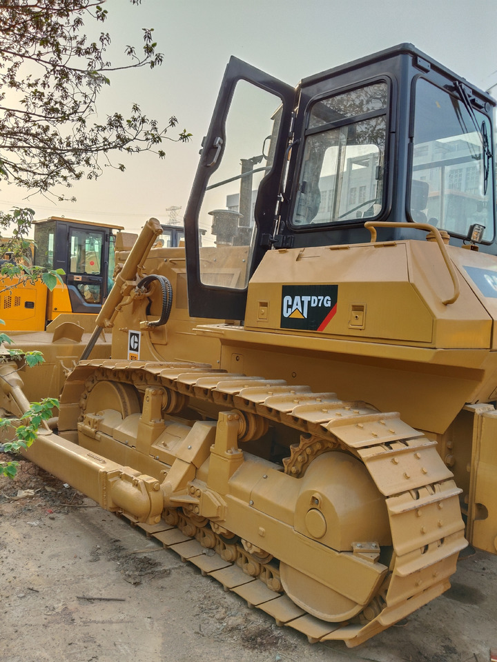 CATERPILLAR D7G - Bulldozer: das Bild 2 CATERPILLAR D7G - Bulldozer: das Bild 2