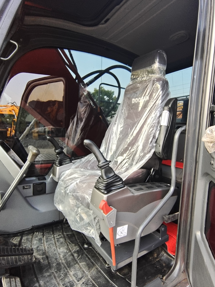 DOOSAN DX225LC-9C DX225LCA DX300 DX340 - Kettenbagger: das Bild 2 DOOSAN DX225LC-9C DX225LCA DX300 DX340 - Kettenbagger: das Bild 2