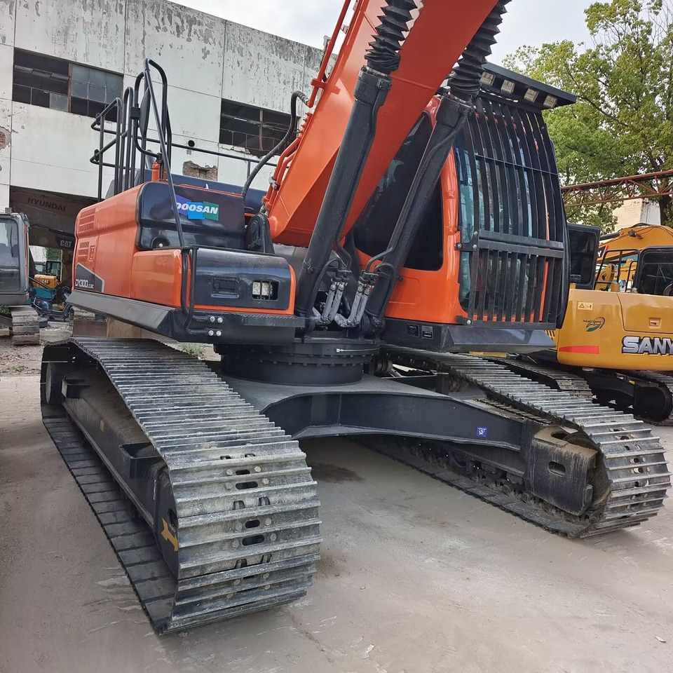 DOOSAN DX300 LC - 9C DX 300 LCA - Kettenbagger: das Bild 4 DOOSAN DX300 LC - 9C DX 300 LCA - Kettenbagger: das Bild 4
