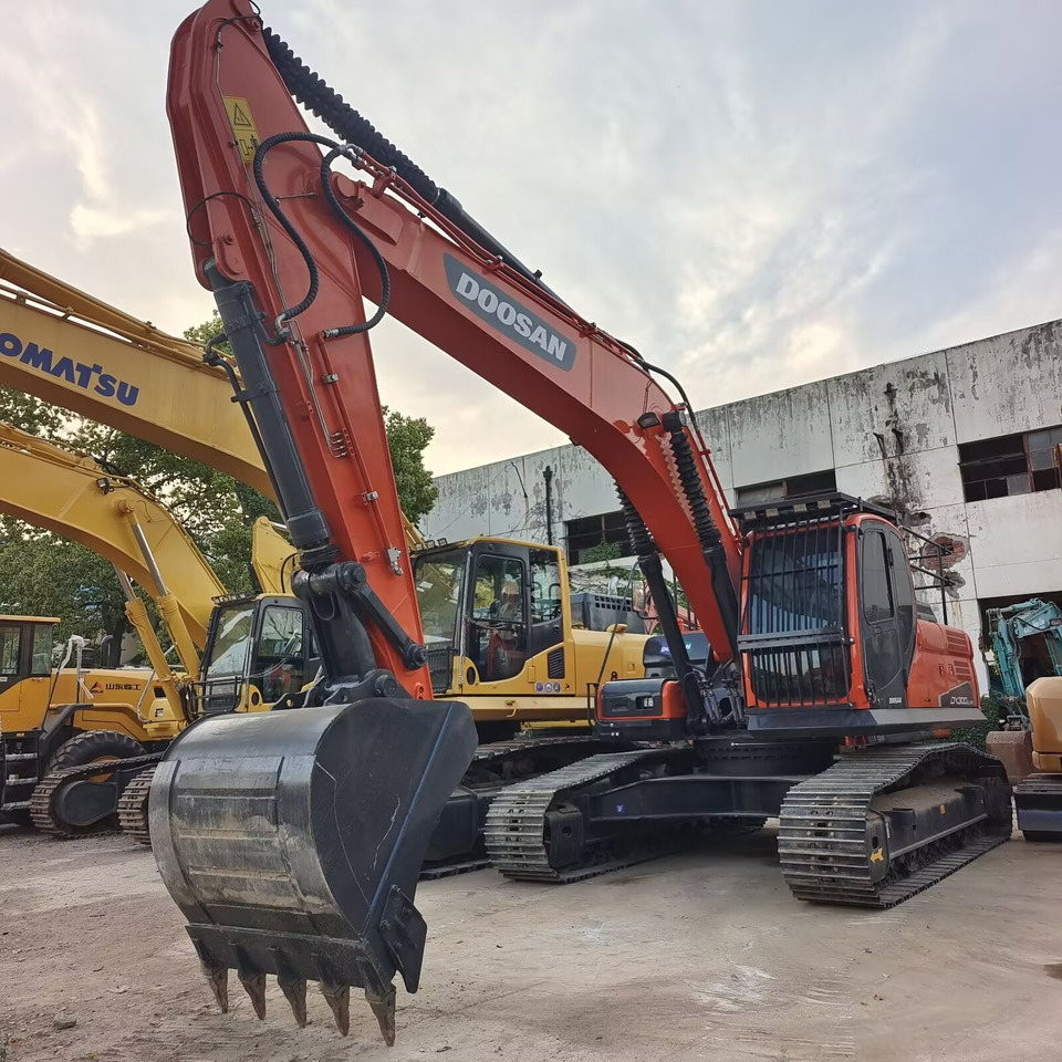 DOOSAN DX300 LC - 9C DX 300 LCA - Kettenbagger: das Bild 2 DOOSAN DX300 LC - 9C DX 300 LCA - Kettenbagger: das Bild 2