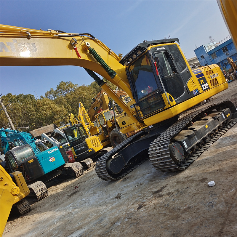 Kettenbagger KOMATSU PC 220-8 N1: das Bild 22