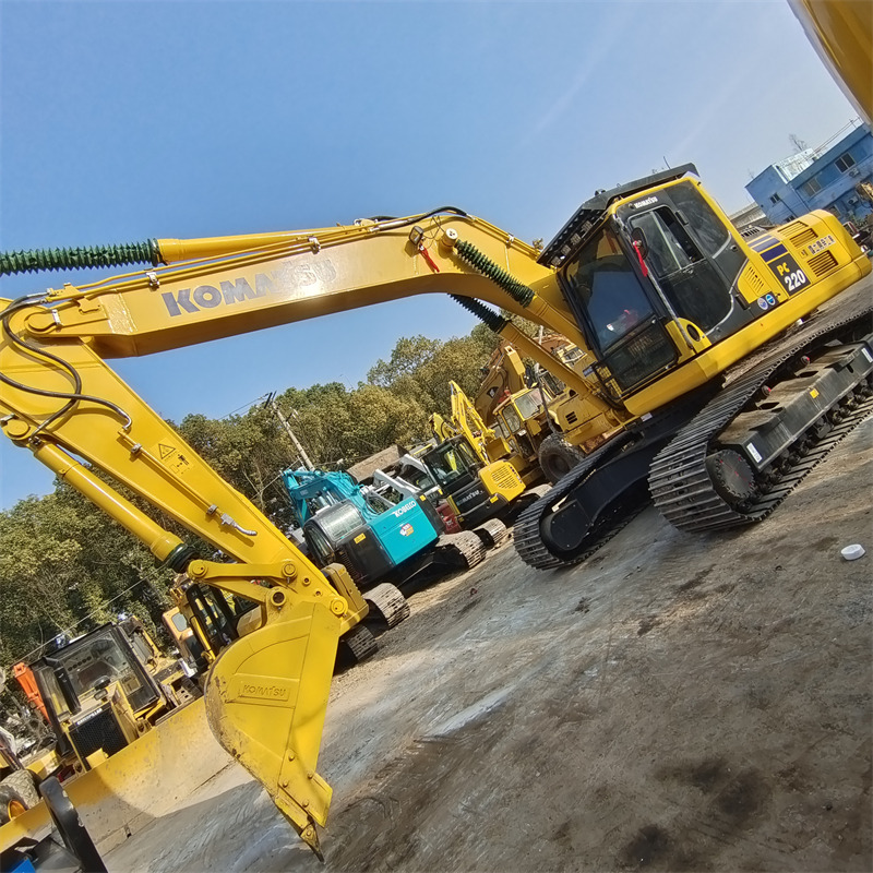 Kettenbagger KOMATSU PC 220-8 N1: das Bild 23