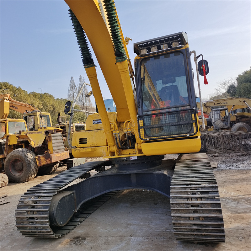 Kettenbagger KOMATSU PC 220-8 N1: das Bild 19