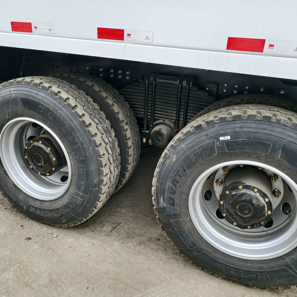 SHACMAN F3000 6*4 DUMP TRUCK - Kipper: das Bild 3 SHACMAN F3000 6*4 DUMP TRUCK - Kipper: das Bild 3