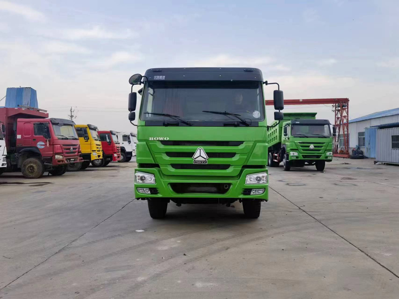 SINOTRUK HOWO 371 375 380 400 420 460 HP DUMP TRUCK - Kipper: das Bild 3 SINOTRUK HOWO 371 375 380 400 420 460 HP DUMP TRUCK - Kipper: das Bild 3