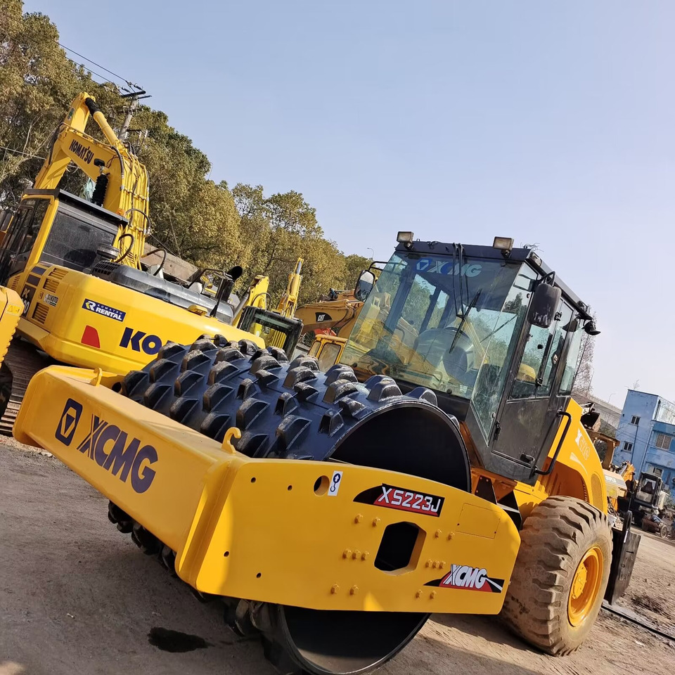XCMG XS223J Goat Horn Vibratory Roller Compactor - Straßenwalze: das Bild 1 XCMG XS223J Goat Horn Vibratory Roller Compactor - Straßenwalze: das Bild 1