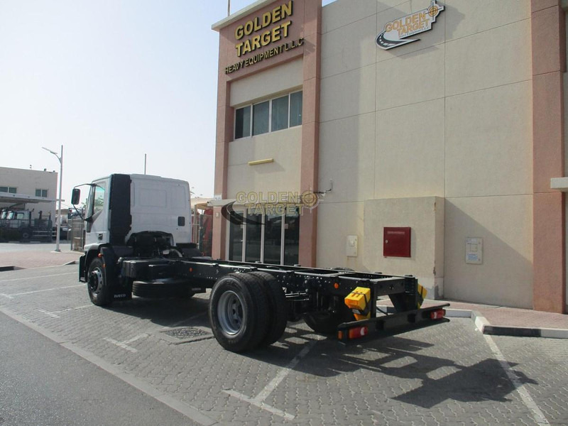 Iveco EUROCARGO 180E28 - Fahrgestell Auflieger: das Bild 4 Iveco EUROCARGO 180E28 - Fahrgestell Auflieger: das Bild 4