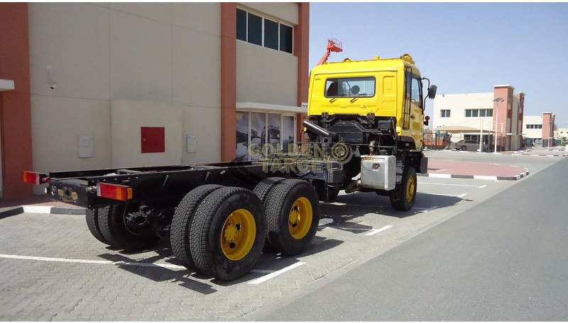 Nissan CZ4YL - Fahrgestell Auflieger: das Bild 3 Nissan CZ4YL - Fahrgestell Auflieger: das Bild 3