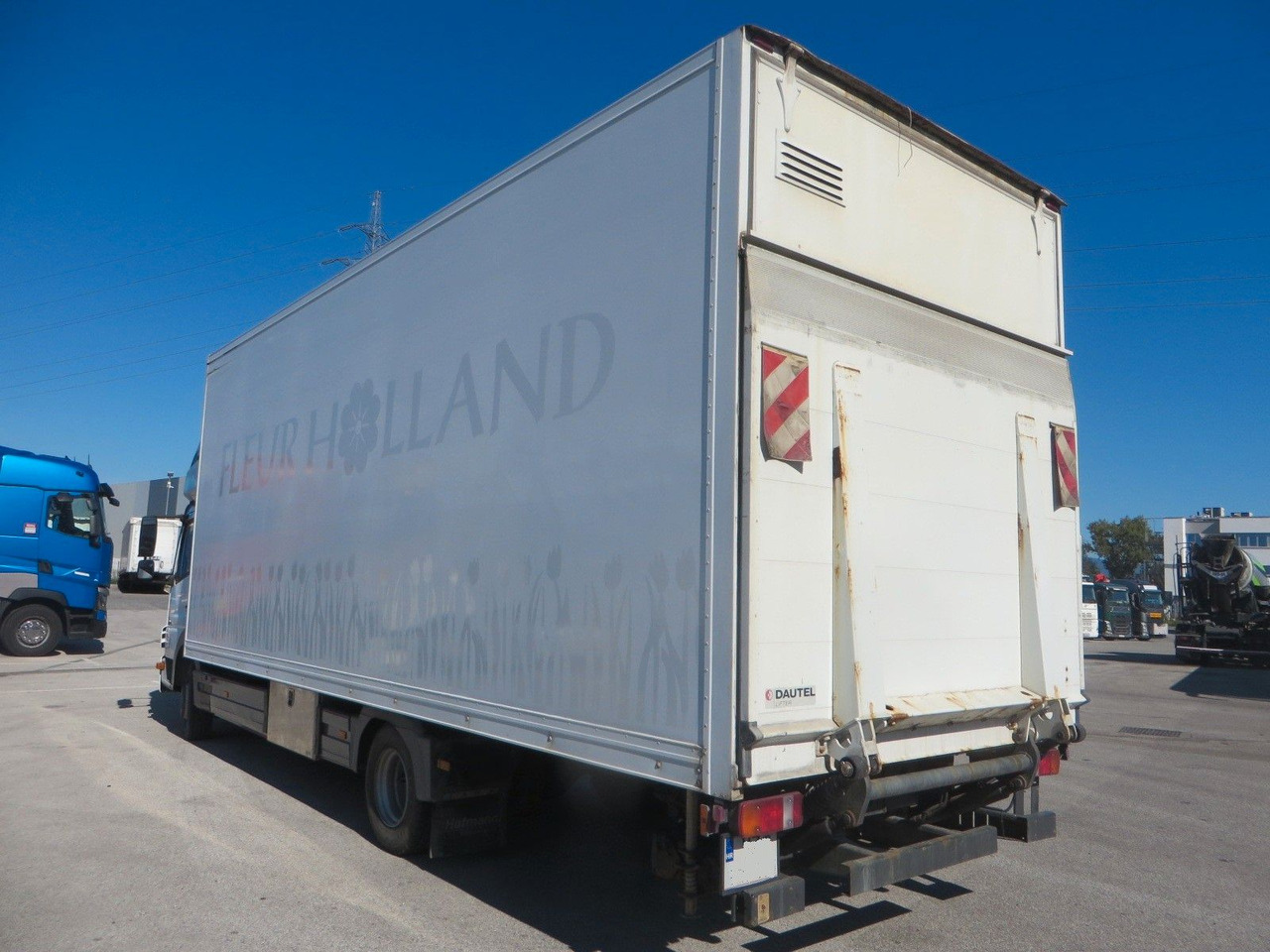 Mercedes-Benz Atego 1024 Box body with tail lift - Koffer LKW: das Bild 4 Mercedes-Benz Atego 1024 Box body with tail lift - Koffer LKW: das Bild 4