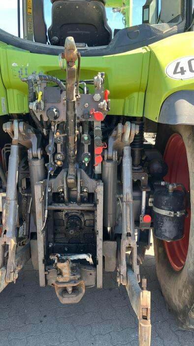 Claas Arion 650 - Traktor: das Bild 5 Claas Arion 650 - Traktor: das Bild 5