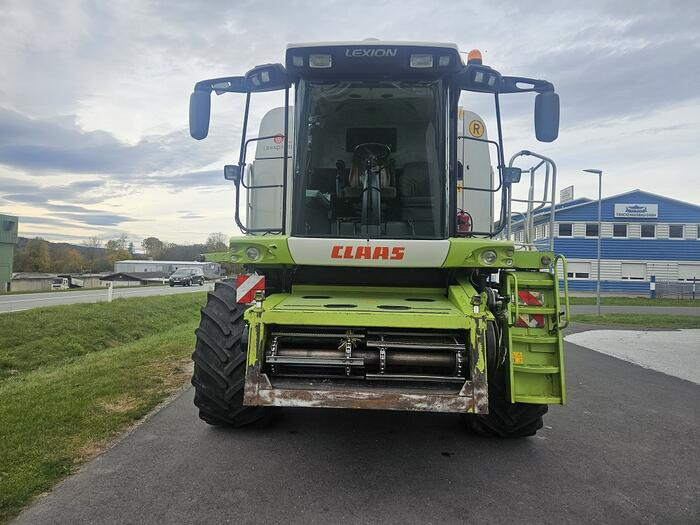 Claas Lexion 560 - Mähdrescher: das Bild 2 Claas Lexion 560 - Mähdrescher: das Bild 2