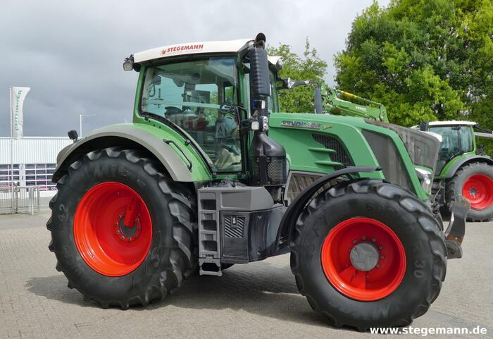 Fendt 826 Vario - Traktor: das Bild 3 Fendt 826 Vario - Traktor: das Bild 3