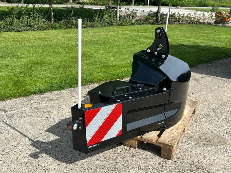 Fendt Frontbumper Frontblok Gewicht NIEUW - Traktor: das Bild 1 Fendt Frontbumper Frontblok Gewicht NIEUW - Traktor: das Bild 1