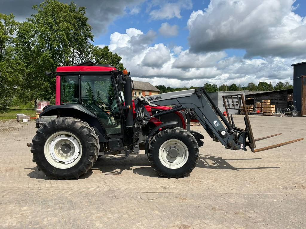 Valtra A 93 - Traktor: das Bild 2 Valtra A 93 - Traktor: das Bild 2