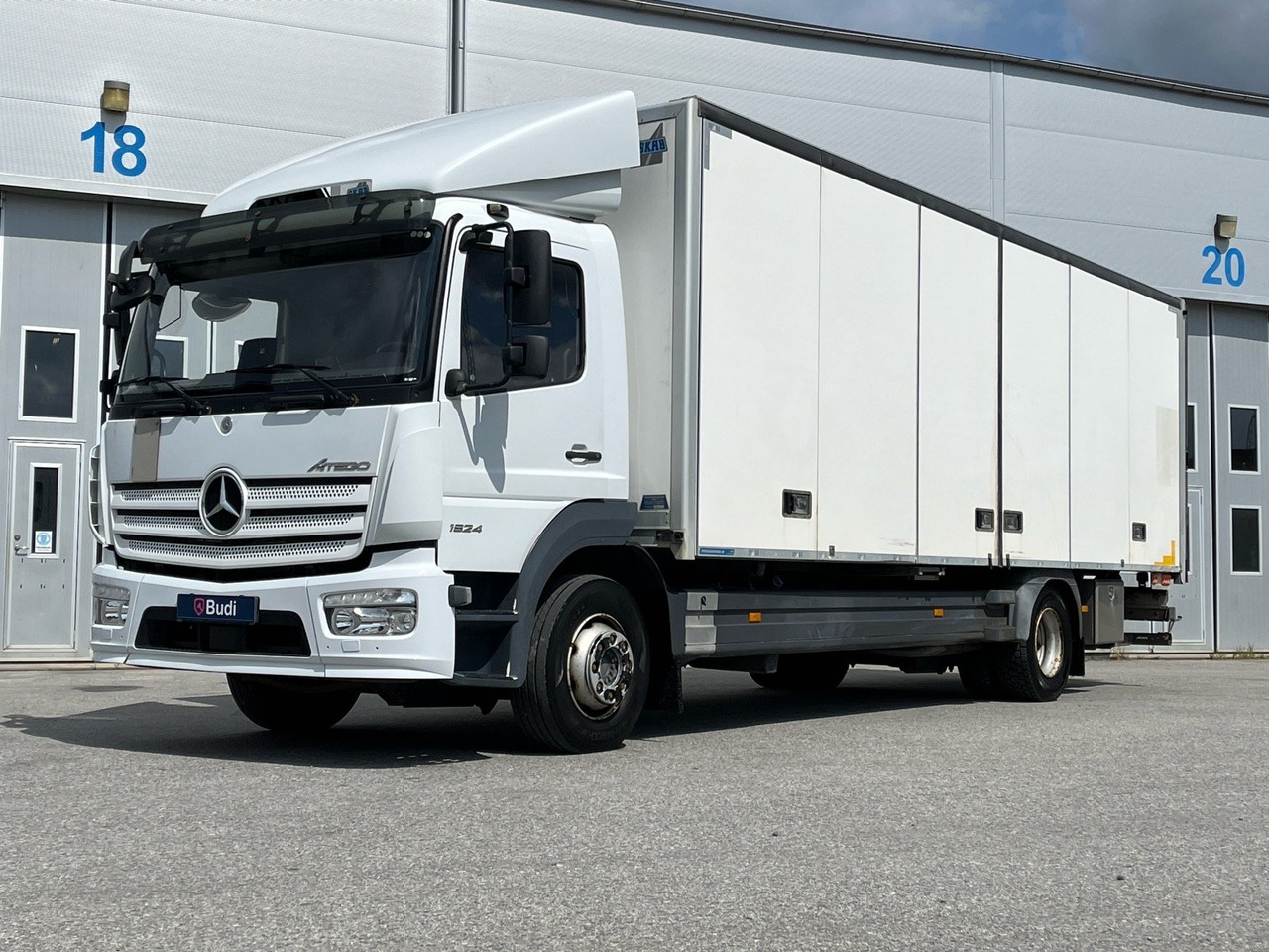 Koffer LKW Distributionsbil Mercedes-Benz ATEGO -2019 | SKAB: das Bild 1