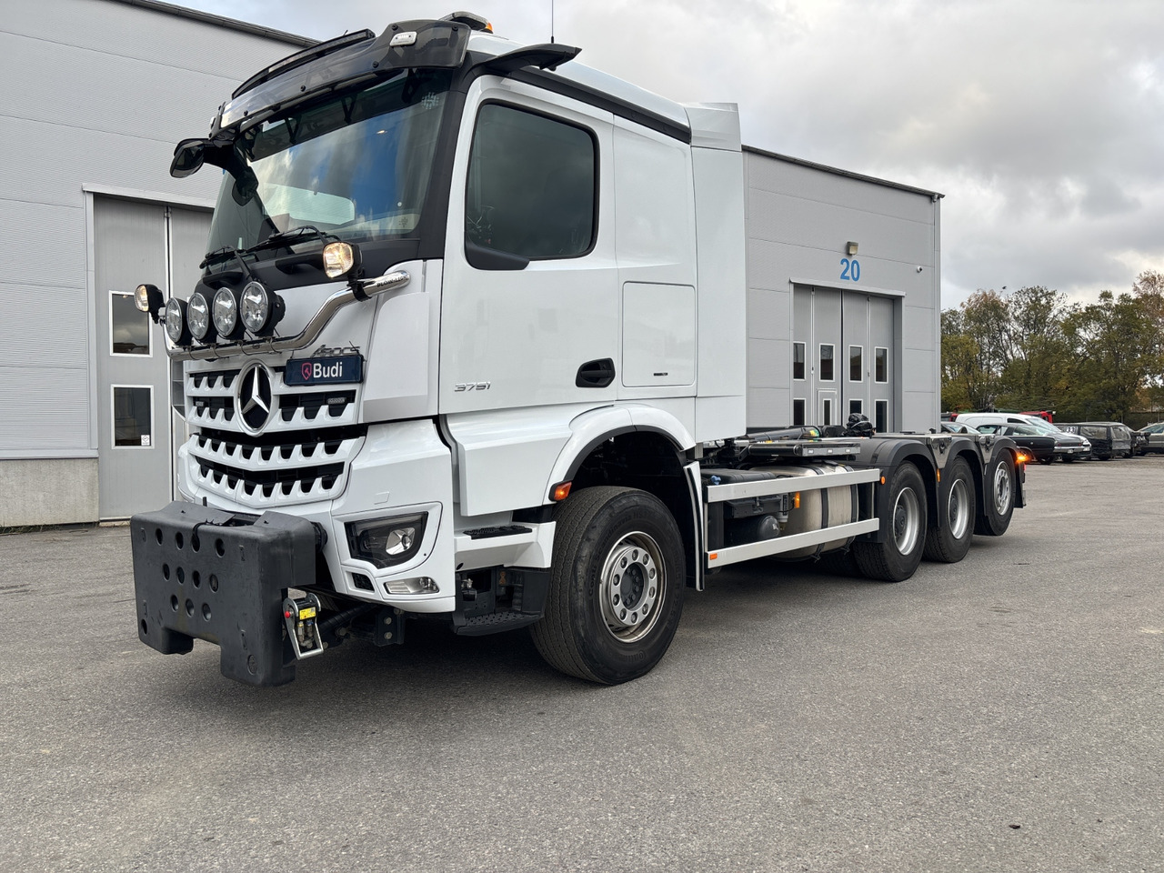 Tridemväxlare Mercedes-Benz 963-8-H Arocs 3751 -2023 | JOAB L24 | Plogutrustad - Abrollkipper: das Bild 1 Tridemväxlare Mercedes-Benz 963-8-H Arocs 3751 -2023 | JOAB L24 | Plogutrustad - Abrollkipper: das Bild 1