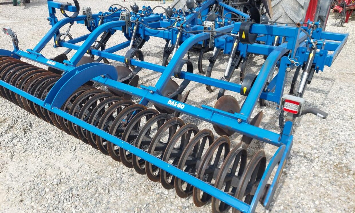 Dalbo Trimax 410 - Egge: das Bild 2 Dalbo Trimax 410 - Egge: das Bild 2