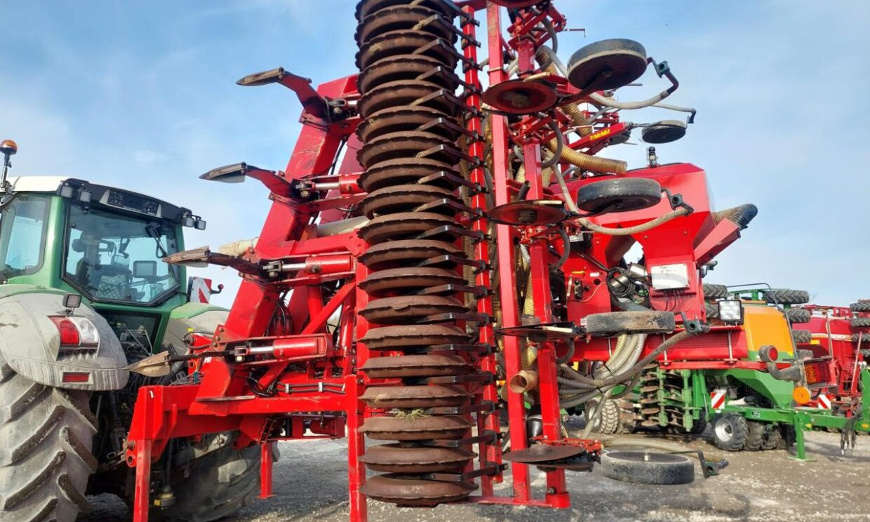 HE-VA SUB-TILLER 500 - 9 tds. - Tiefenlockerer: das Bild 2 HE-VA SUB-TILLER 500 - 9 tds. - Tiefenlockerer: das Bild 2