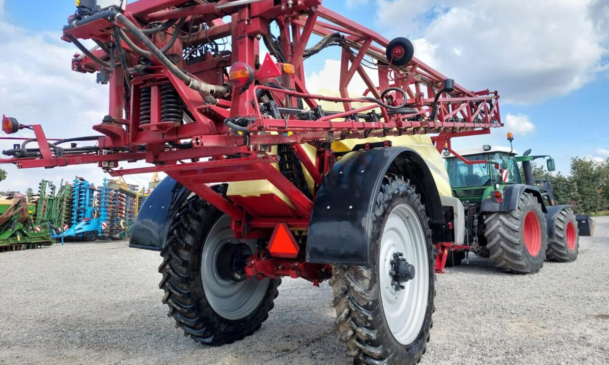 Hardi Commander 5500i -30m - Anhängespritze: das Bild 4 Hardi Commander 5500i -30m - Anhängespritze: das Bild 4