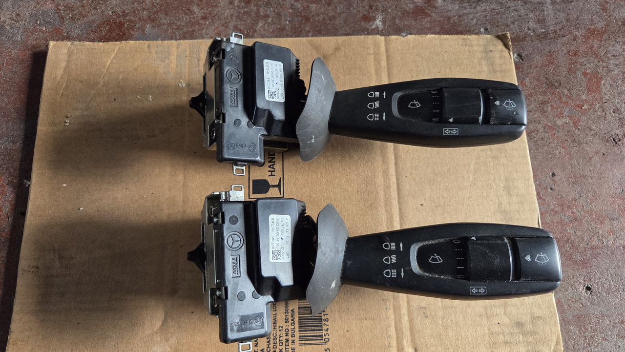 MERCEDES-BENZ ACTROS MP4 - Lenkstockschalter für LKW: das Bild 1 MERCEDES-BENZ ACTROS MP4 - Lenkstockschalter für LKW: das Bild 1