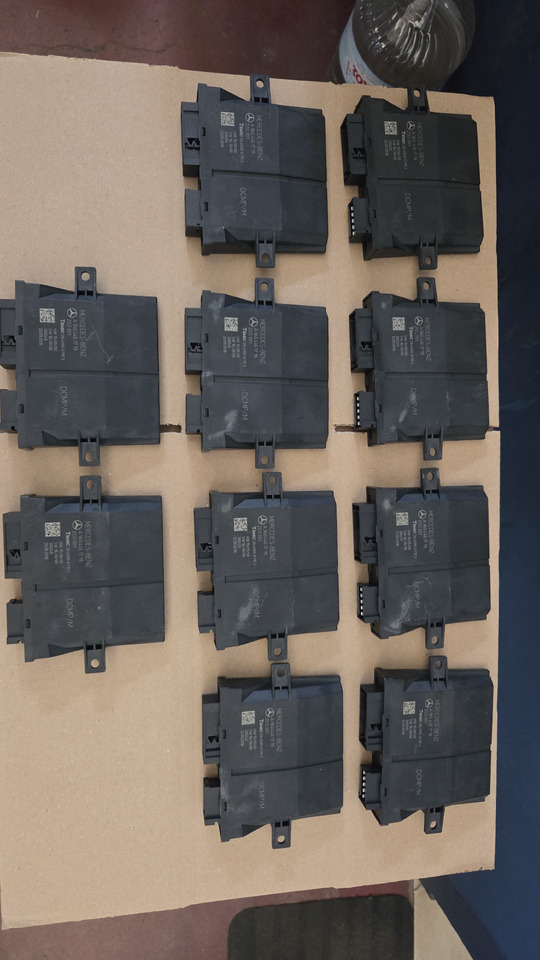 MERCEDES-BENZ CONTROL UNIT TM-BF - Armaturenbrett für LKW: das Bild 1 MERCEDES-BENZ CONTROL UNIT TM-BF - Armaturenbrett für LKW: das Bild 1