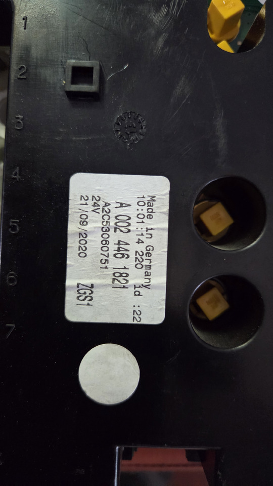 MERCEDES-BENZ INSTRUMENT PANEL MERCEDES ATEGO - Armaturenbrett für LKW: das Bild 4 MERCEDES-BENZ INSTRUMENT PANEL MERCEDES ATEGO - Armaturenbrett für LKW: das Bild 4