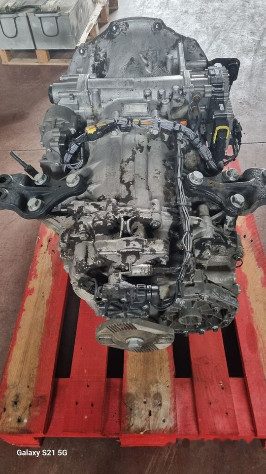 Mercedes-Benz MERCEDES ACTROS MP3 G211-12 715350 Mercedes-Benz ACTROS MP3 - Getriebe für LKW: das Bild 3 Mercedes-Benz MERCEDES ACTROS MP3 G211-12 715350 Mercedes-Benz ACTROS MP3 - Getriebe für LKW: das Bild 3